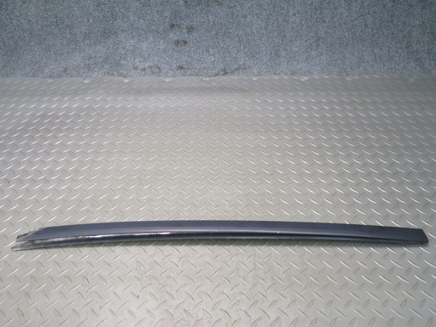 98-00 Lexus UCF20L LS400 Set of 2 Front Windshield Trim Molding Cover OEM