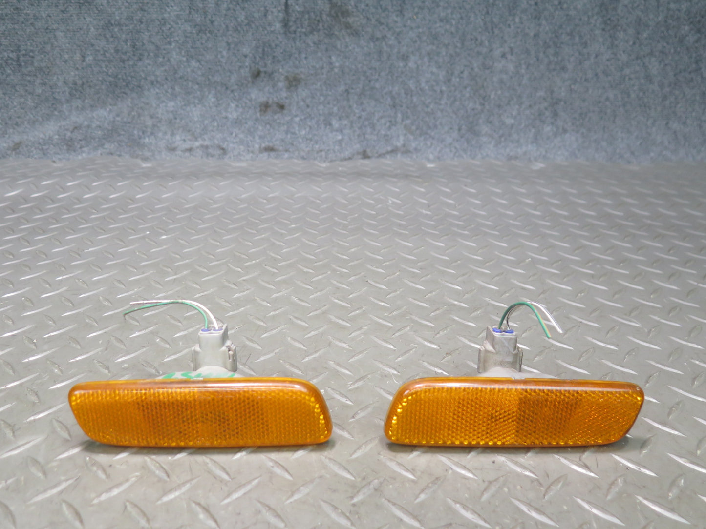 98-00 Lexus UCF20L LS400 Front Bumper Left Right Side Marker Light Lamp Set OEM