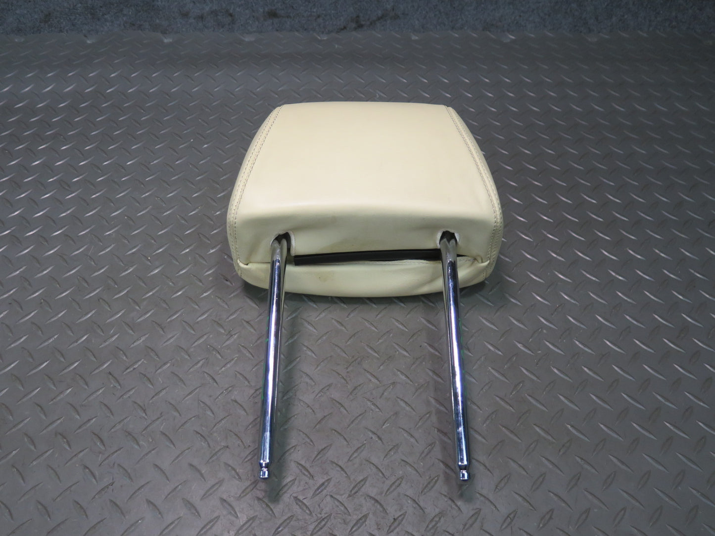 2006-2012 Bentley Flying Spur Front Left & Right Side Seat Headrest Beige Set