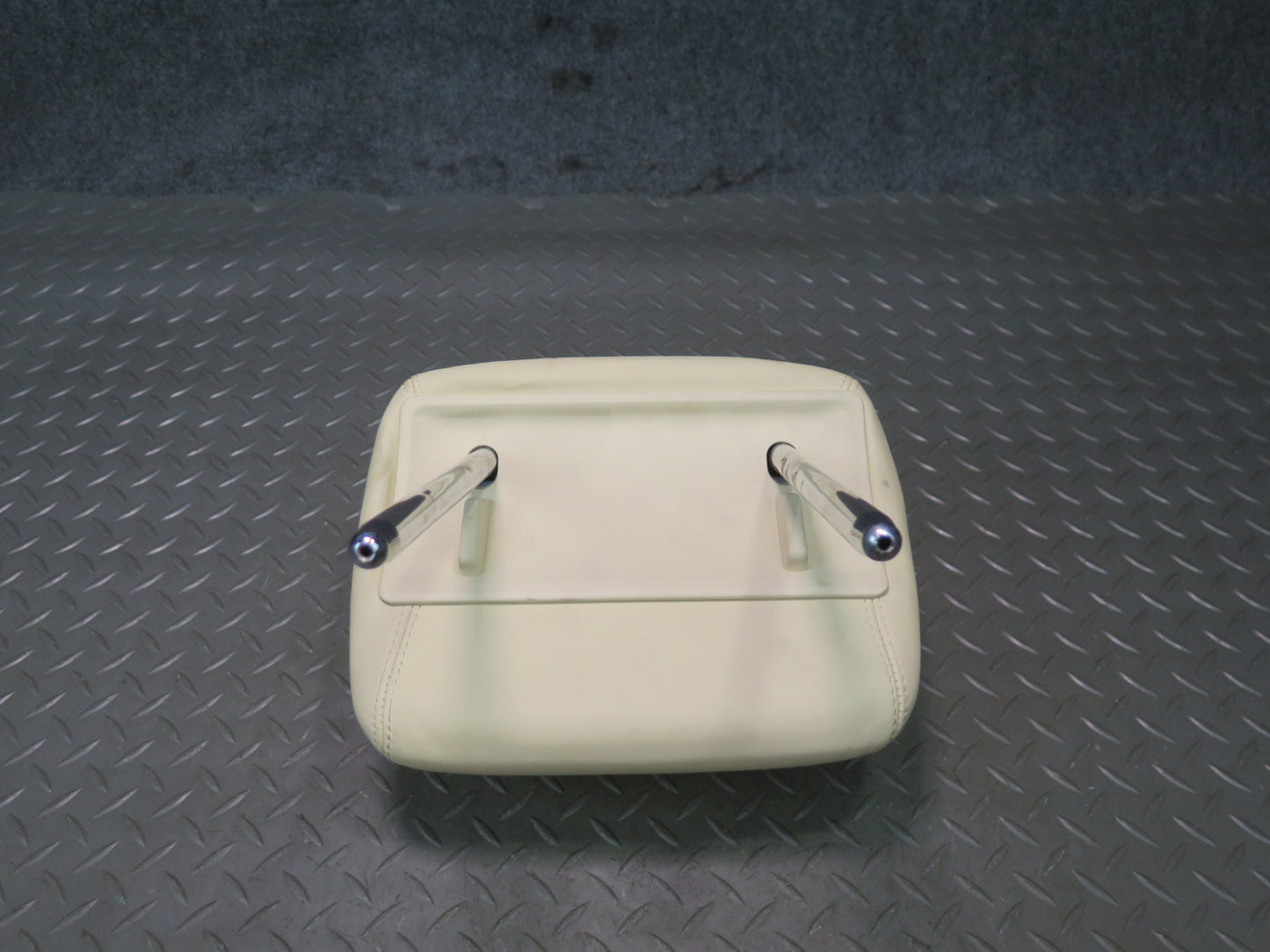 2006-2012 Bentley Flying Spur Rear Left & Right Side Seat Headrest Beige Set