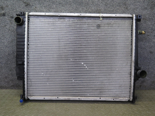 96-99 BMW E36 328iC M52 2.8L Engine Cooling Radiator Behr