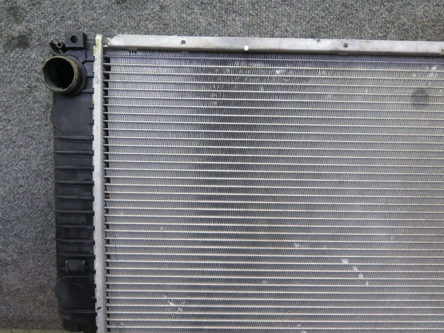 96-99 BMW E36 328iC M52 2.8L Engine Cooling Radiator Behr