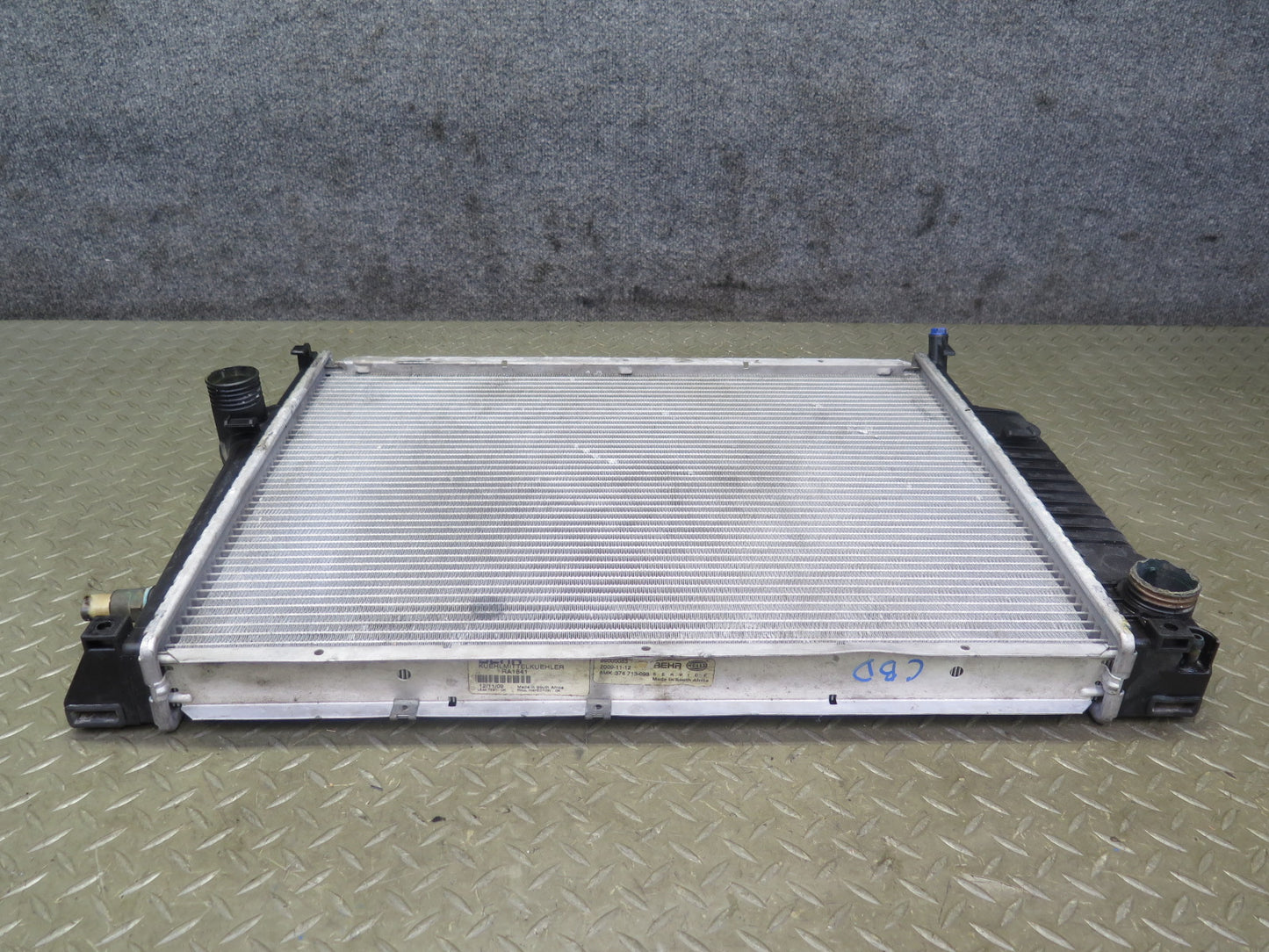 96-99 BMW E36 328iC M52 2.8L Engine Cooling Radiator Behr