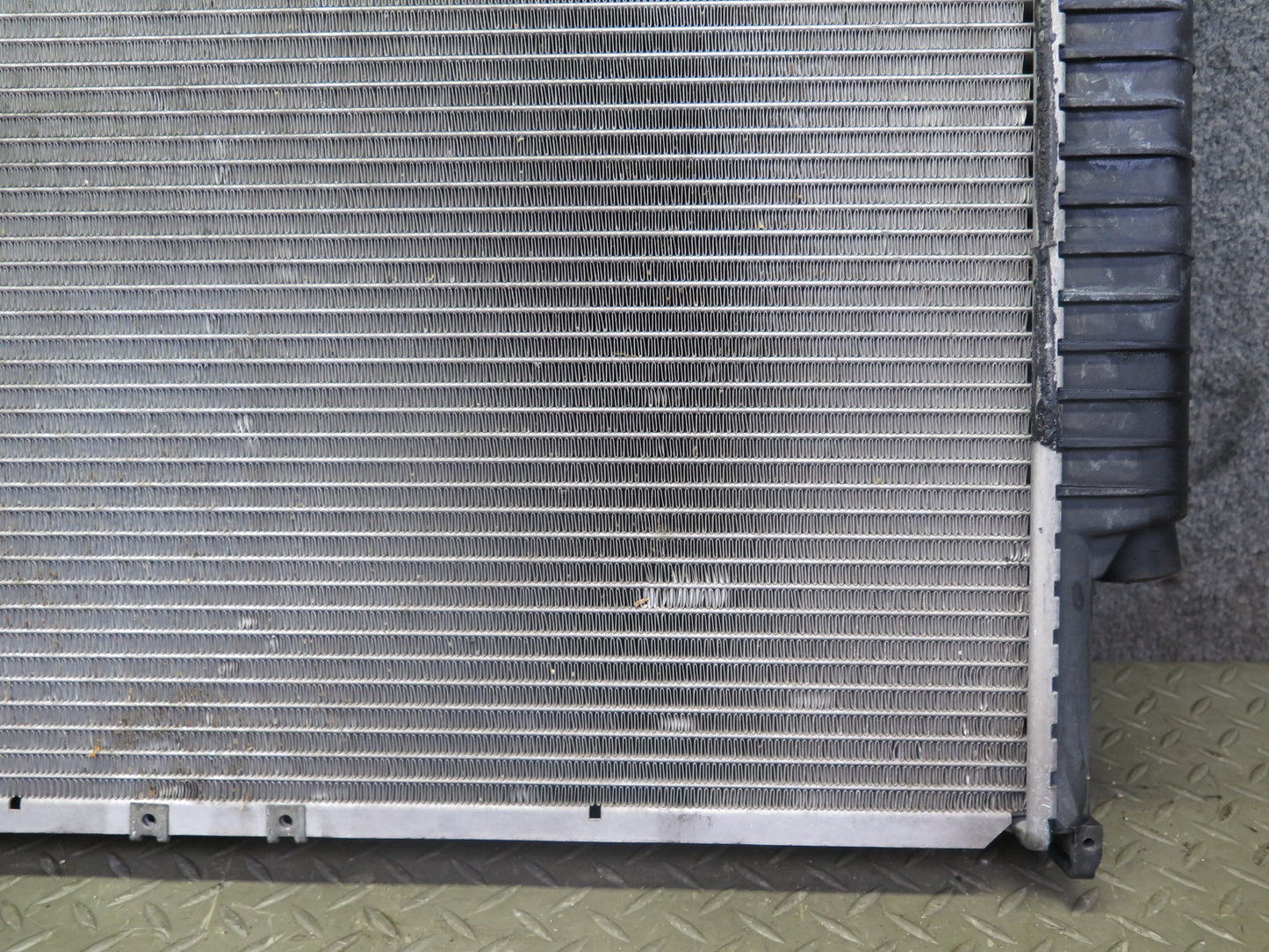 96-99 BMW E36 328iC M52 2.8L Engine Cooling Radiator Behr