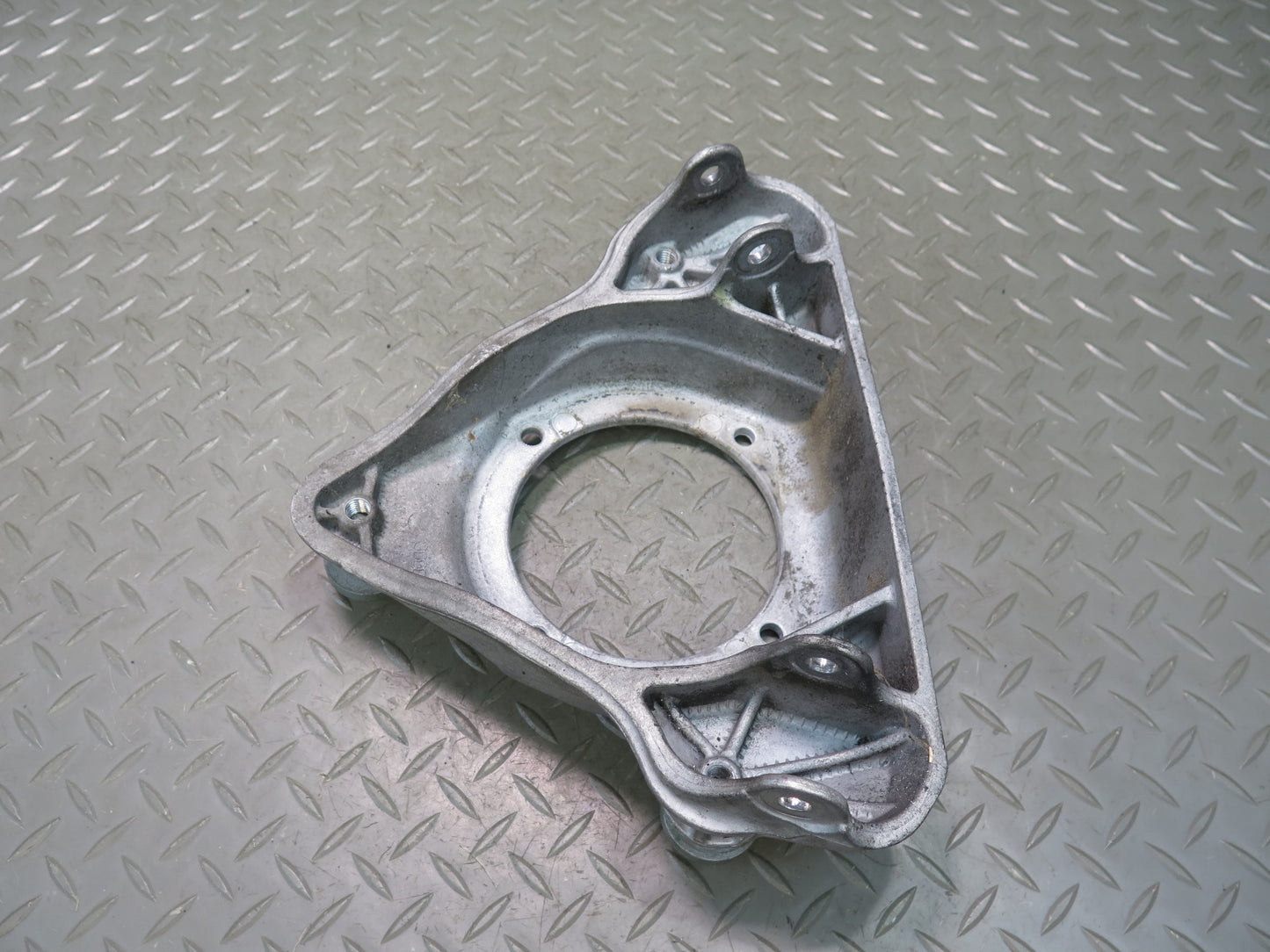 2006-2012 Bentley Flying Spur Front Left Side Upper Shock Mount Support Bracket