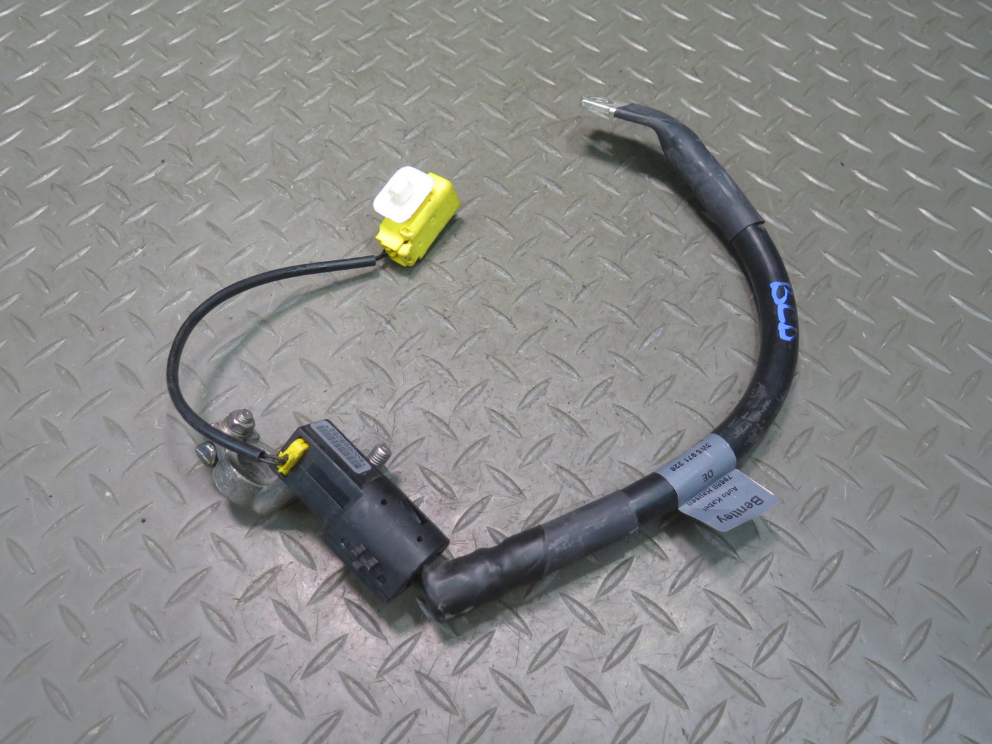2006-2012 Bentley Flying Spur Battery Positive Cable Wire
