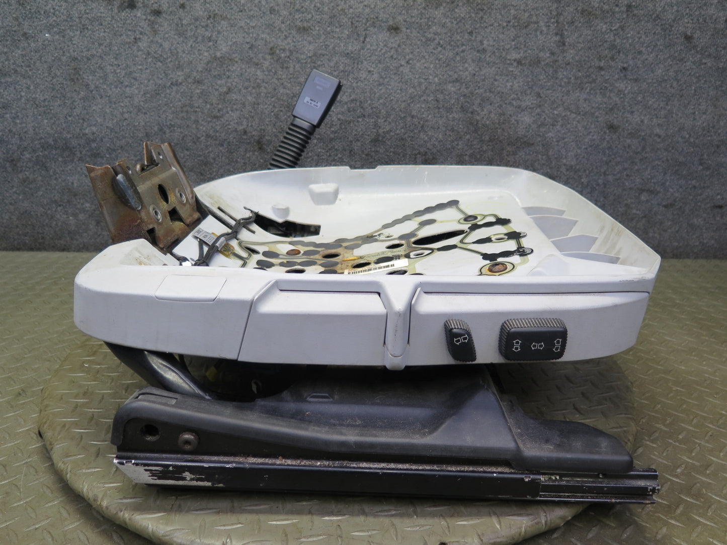 96-98 BMW E36 328i Convertible Front Right Seat Lower Frame Track Rail Motor OEM