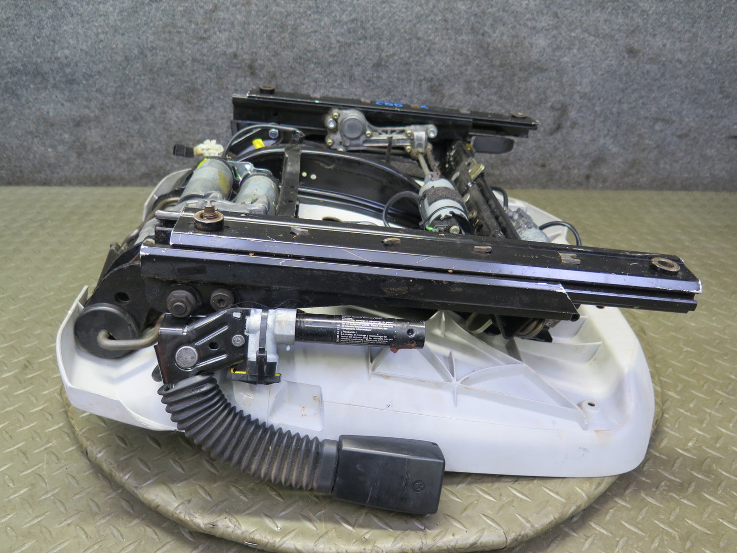 96-98 BMW E36 328i Convertible Front Right Seat Lower Frame Track Rail Motor OEM