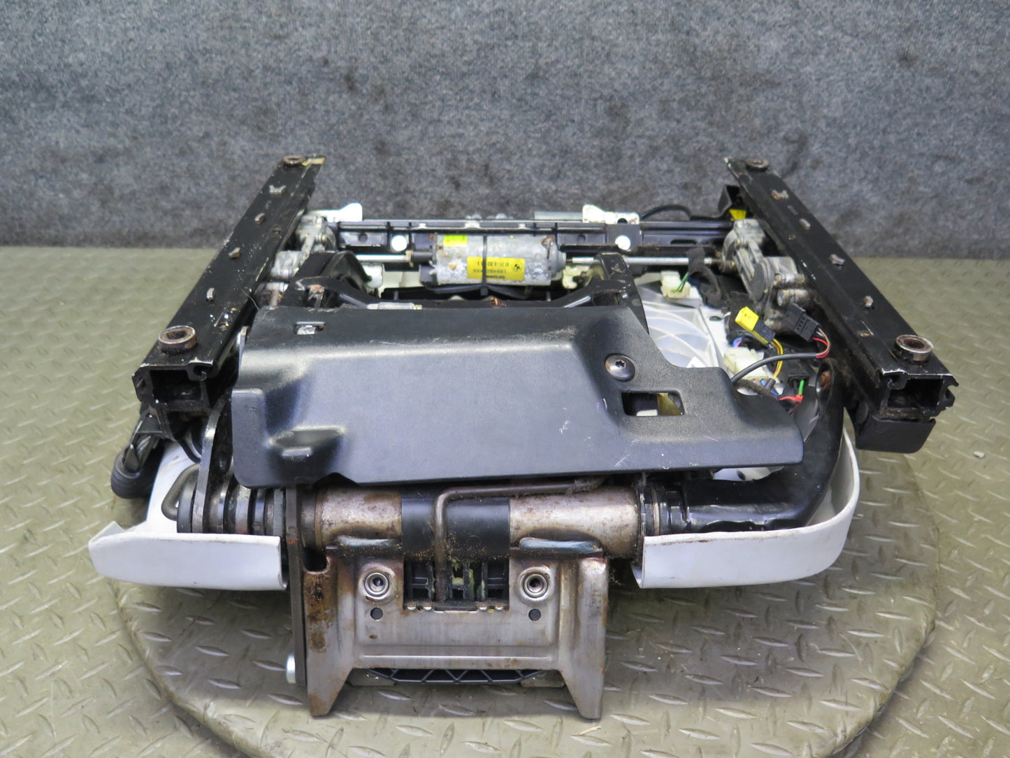 96-98 BMW E36 328iC Convertible Front Left Seat Lower Frame Track Rail Motor OEM
