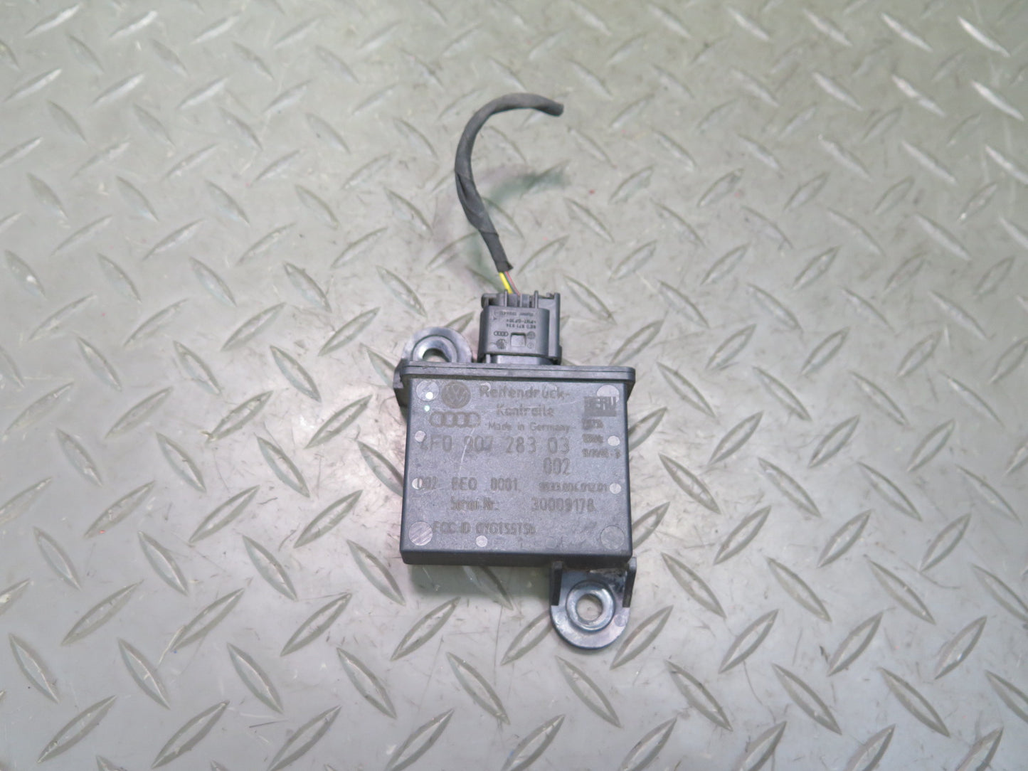 2006-2012 Bentley Flying Spur Tire Pressure Monitor Sensor Module Control Set