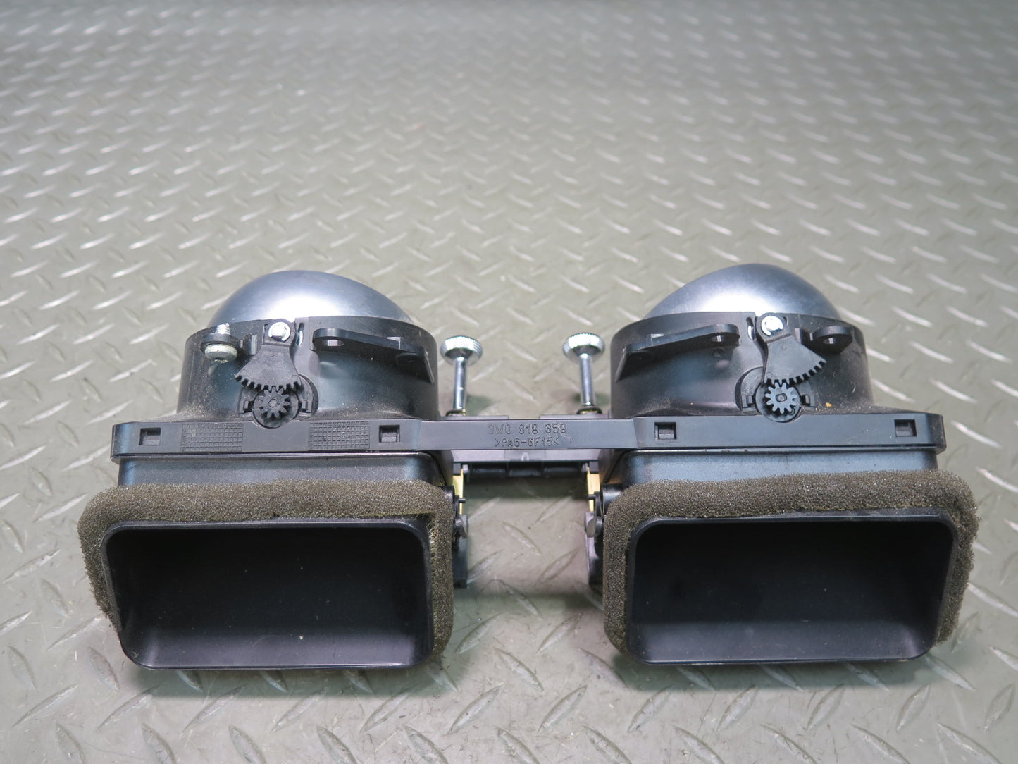 2006-2012 Bentley Flying Spur Dash A/C Air Vent Grill Left Center Right Side Set