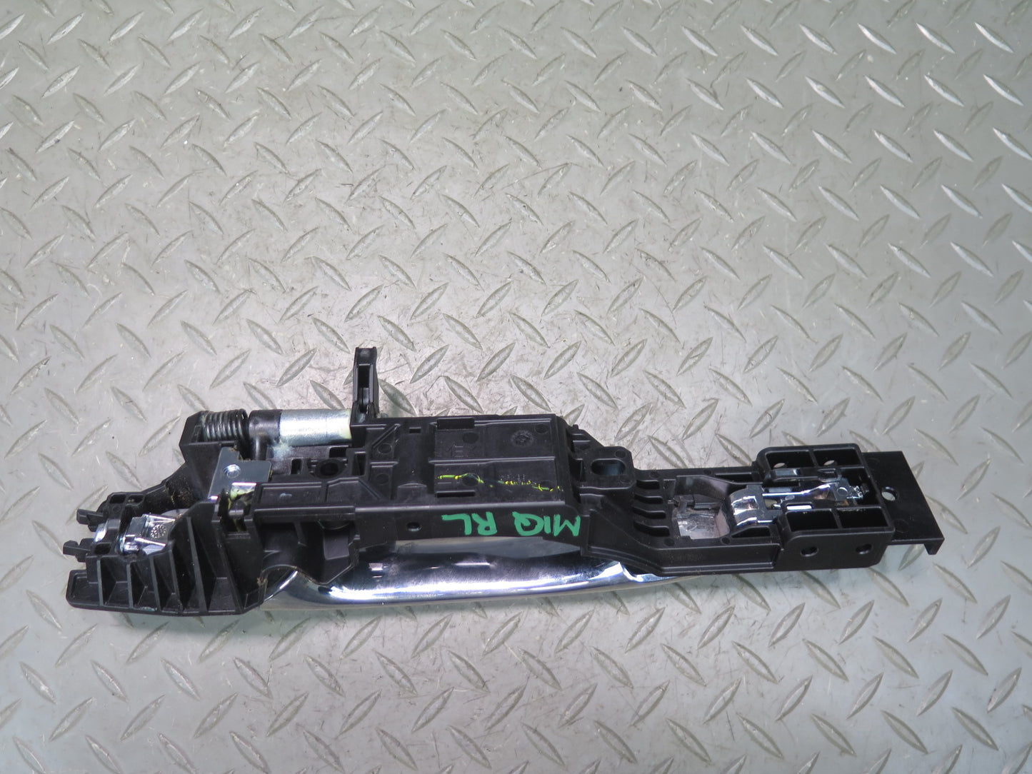 2013-2020 Infiniti JX35 QX60 Rear Left Door Exterior Handle