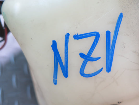 84-86 Nissan Z31 300ZX Windshield Washer Fluid Reservoir Tank w Pumpoem