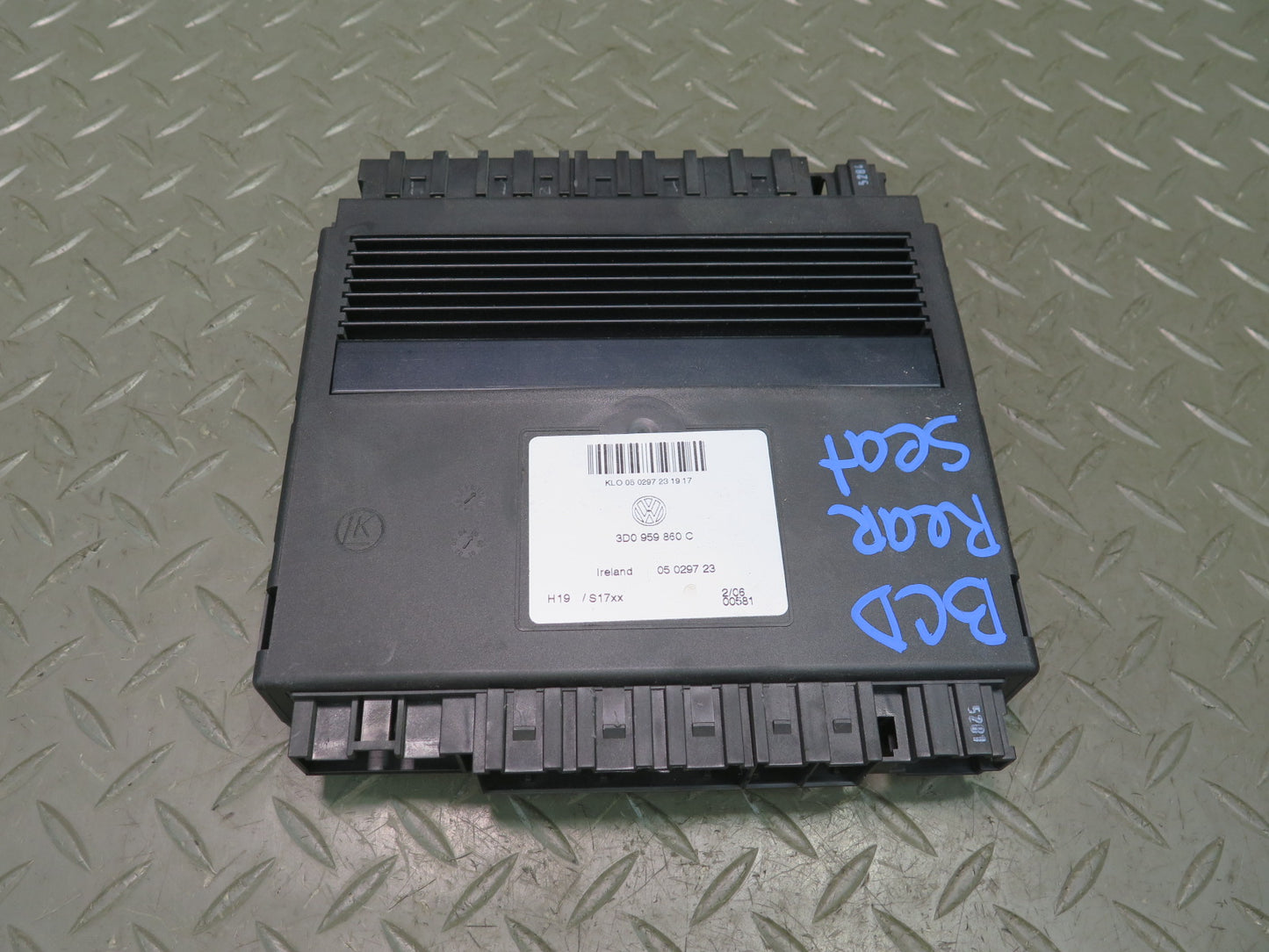 2006-2012 Bentley Continental Flying Spur Rear Back Seat Control Module