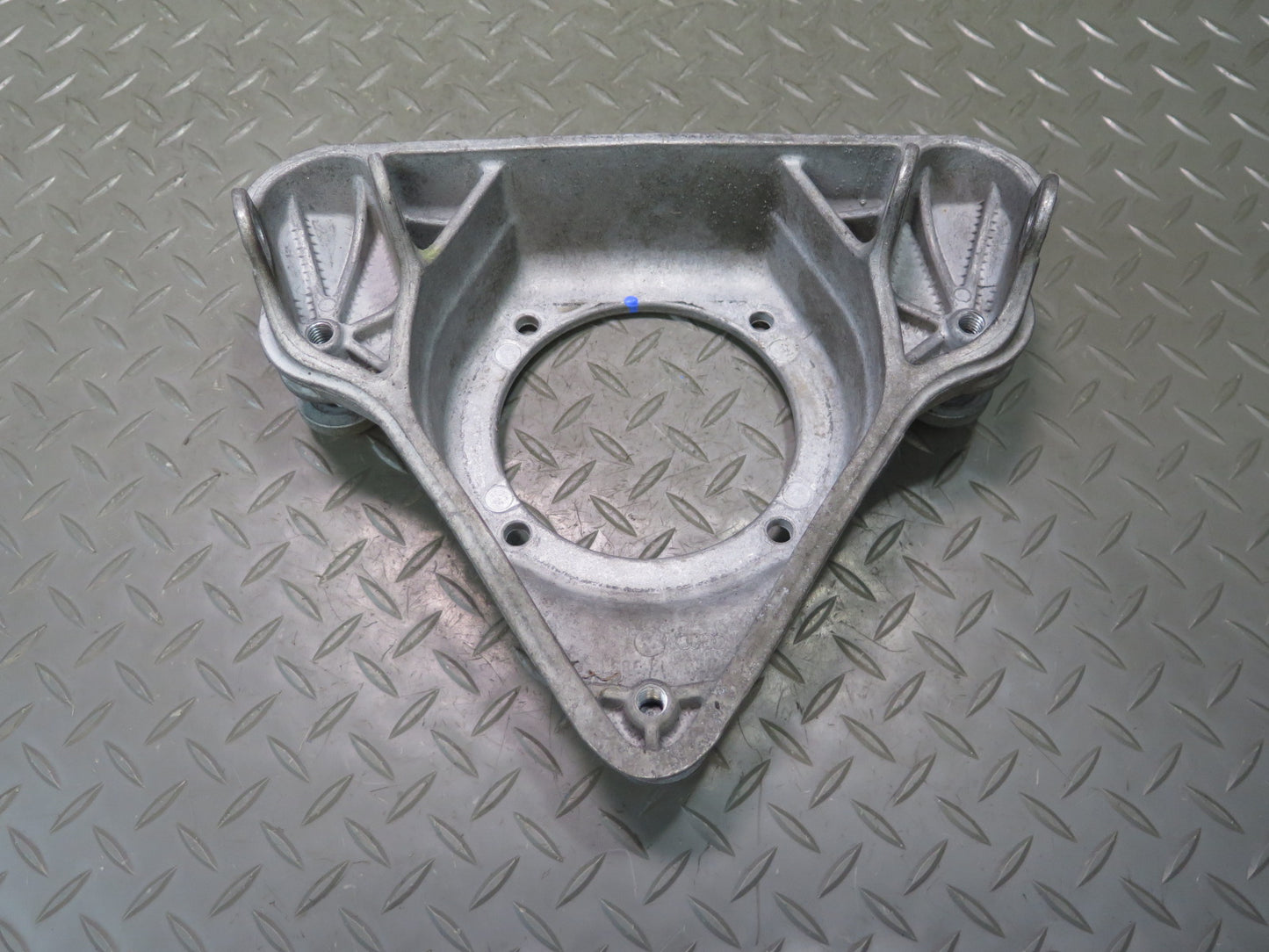 2006-2012 Bentley Flying Spur Front Right Side Upper Shock Mount Support Bracket