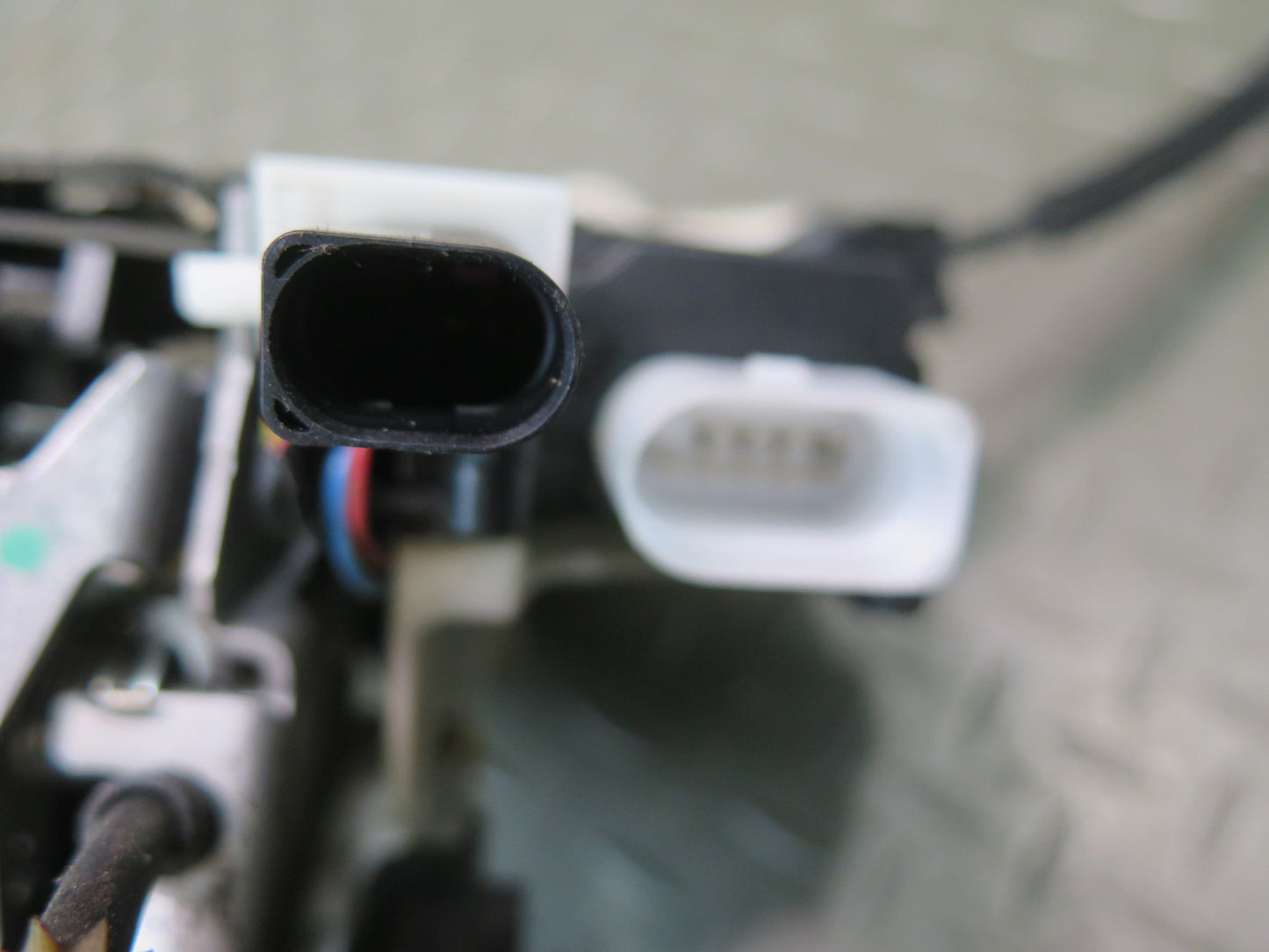 2006-2012 Bentley Continental Flying Spur Front Left Door Lock Latch Actuator