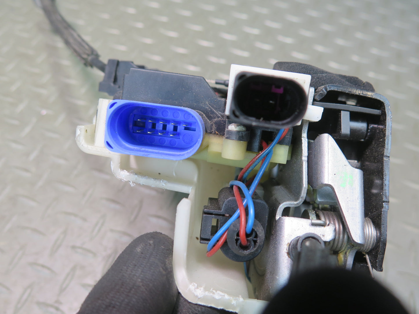 2006-2012 Bentley Continental Flying Spur Rear Right Door Lock Latch Actuator