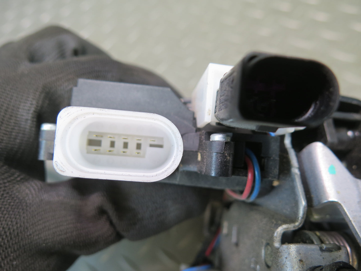 2006-2012 Bentley Continental Flying Spur Front Right Door Lock Latch Actuator