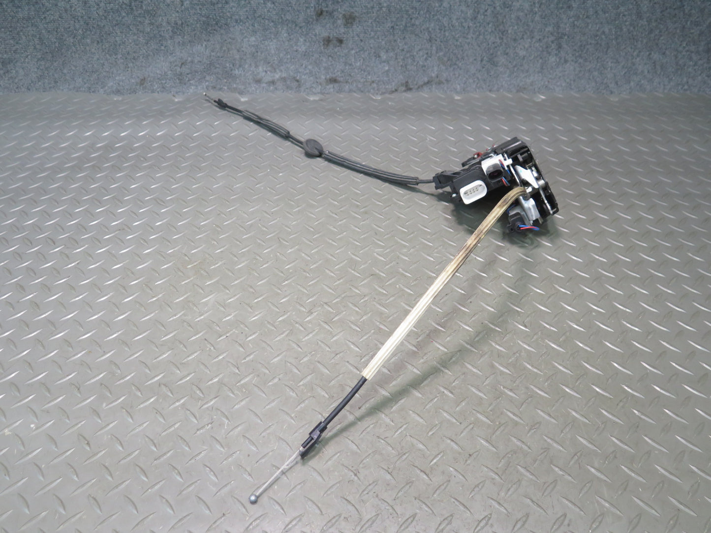 2006-2012 Bentley Continental Flying Spur Front Right Door Lock Latch Actuator