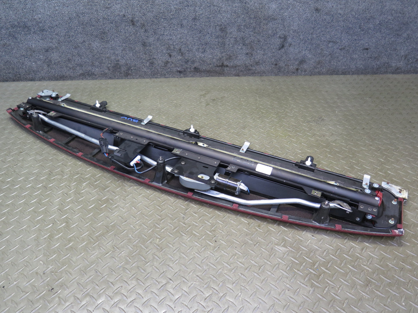 2006-2012 Bentley Flying Spur Rear Window Sun Shade Screen Roller Blind