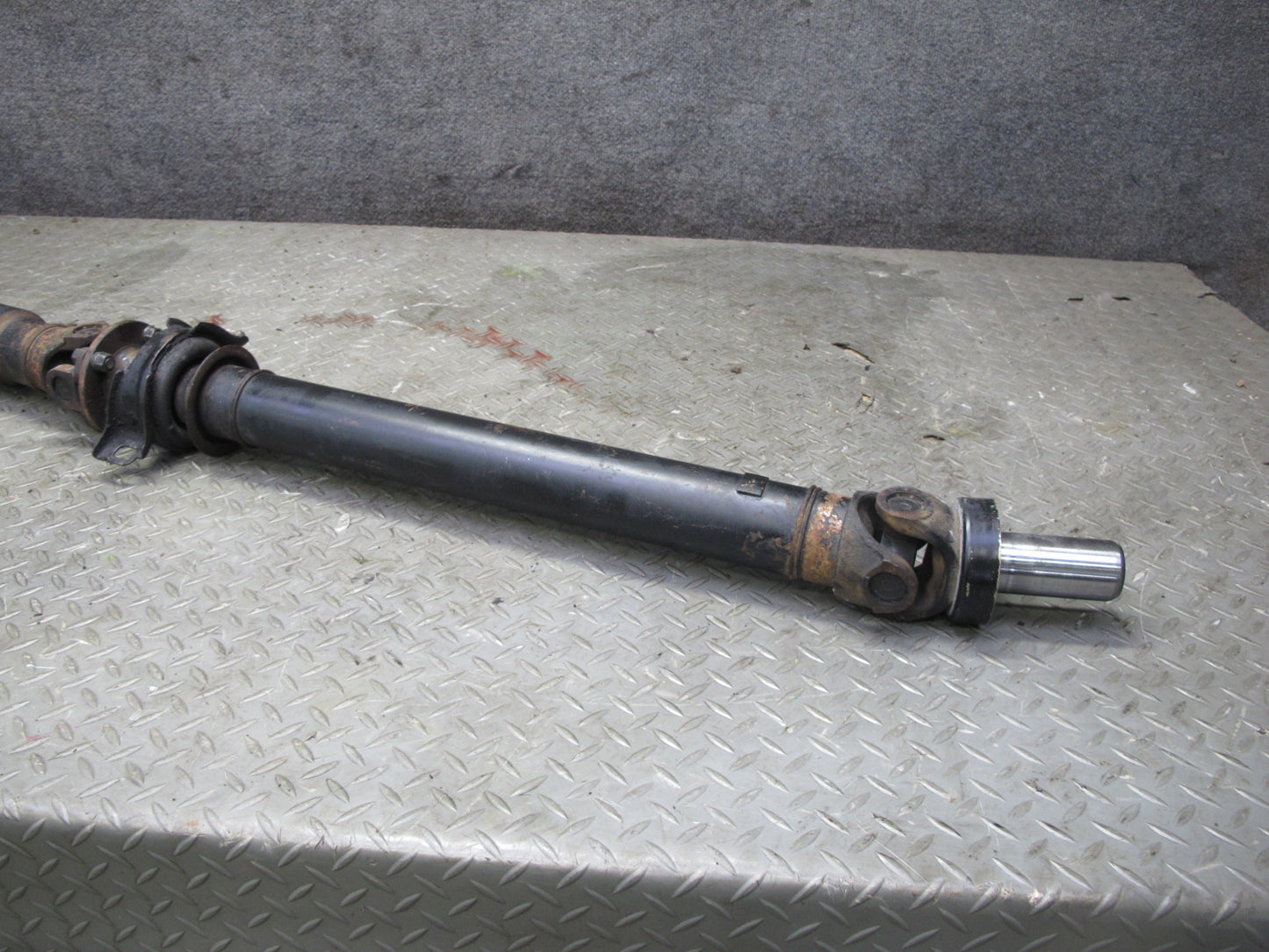 01-05 Lexus JCE10L IS300 Sedan A/T Rear Drive Shaft Driveshaft 79K Miles OEM