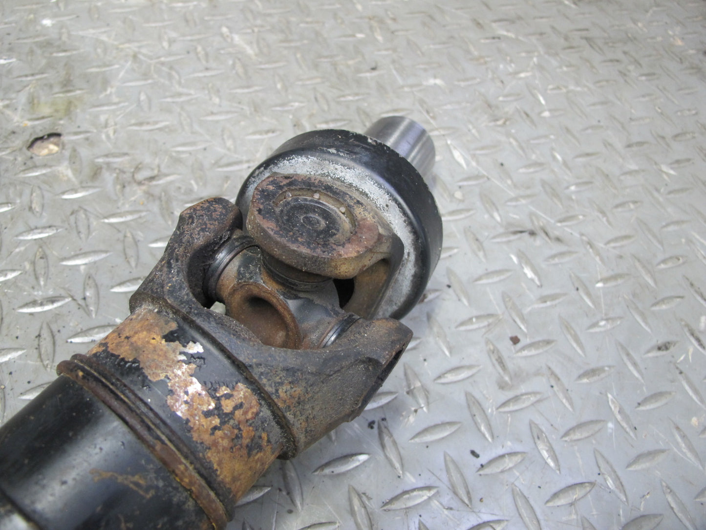01-05 Lexus JCE10L IS300 Sedan A/T Rear Drive Shaft Driveshaft 79K Miles OEM