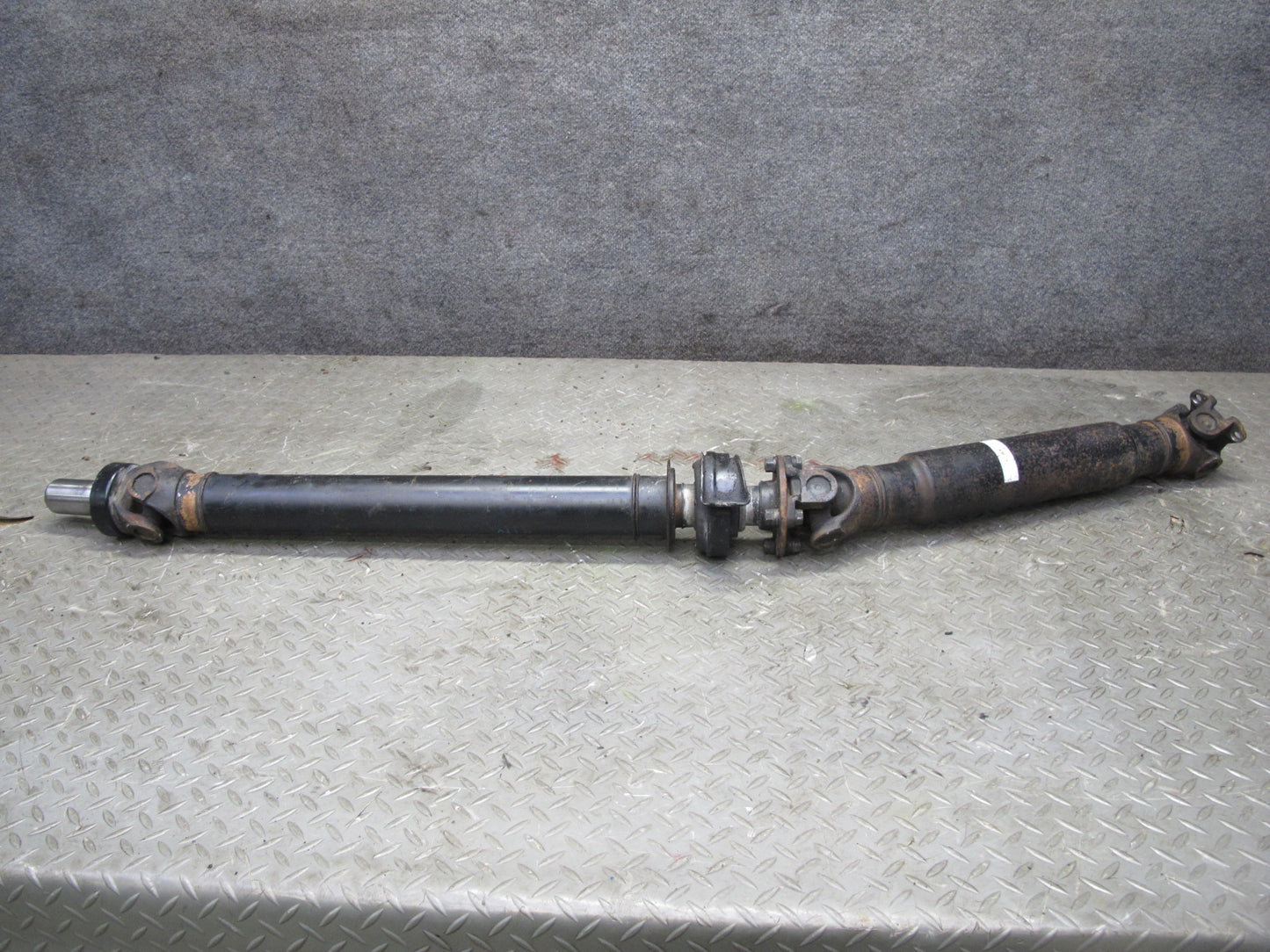01-05 Lexus JCE10L IS300 Sedan A/T Rear Drive Shaft Driveshaft 79K Miles OEM