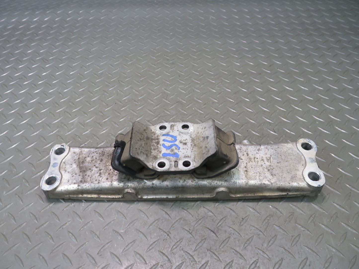 98-00 Lexus UCF20L LS400 A/T Transmission Crossmember w Mount Assembly OEM