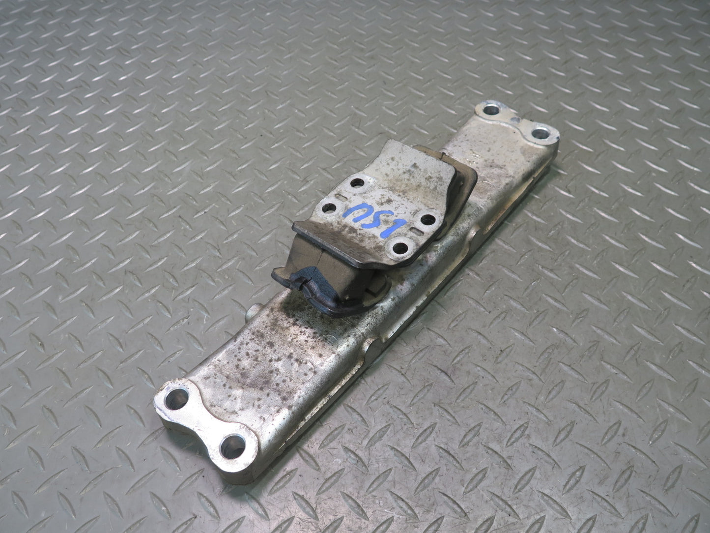 98-00 Lexus UCF20L LS400 A/T Transmission Crossmember w Mount Assembly OEM