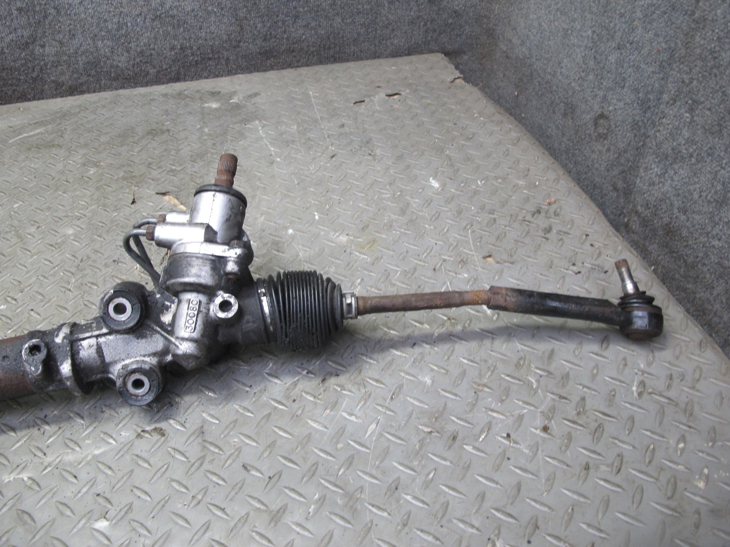 02-05 Lexus JCE10L IS300 Power Steering Rack & Pinion OEM