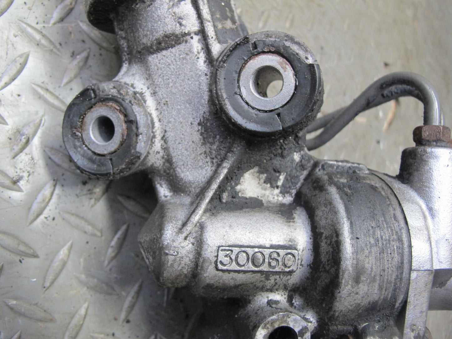 02-05 Lexus JCE10L IS300 Power Steering Rack & Pinion OEM
