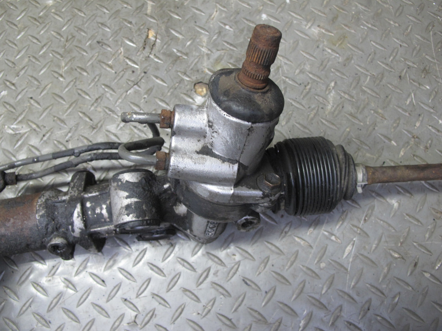 02-05 Lexus JCE10L IS300 Power Steering Rack & Pinion OEM