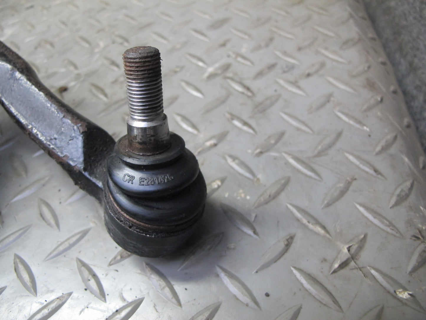 02-05 Lexus JCE10L IS300 Power Steering Rack & Pinion OEM