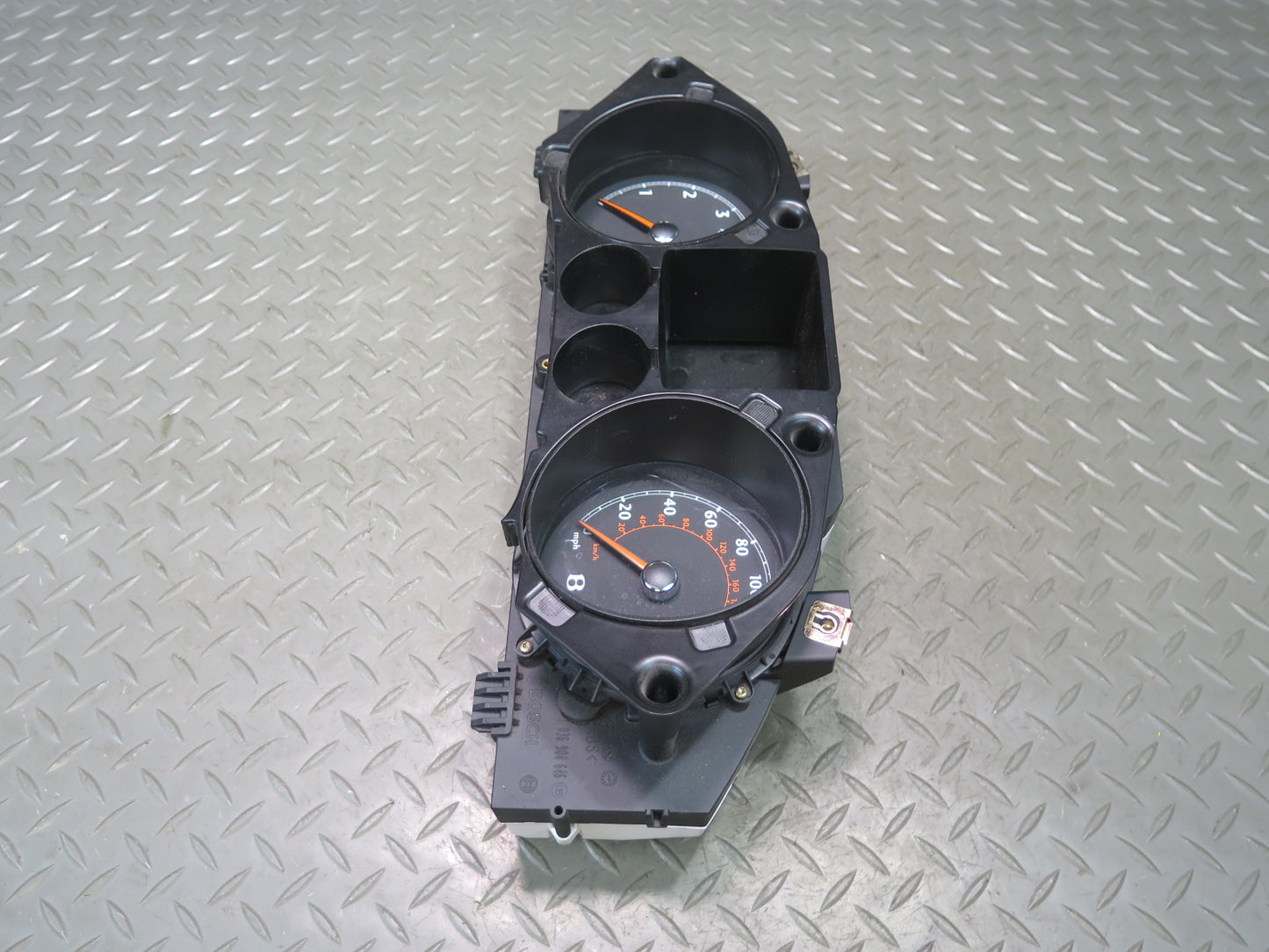 2006-2007 Bentley Flying Spur Dash Instrument Cluster Speedometer Gauge