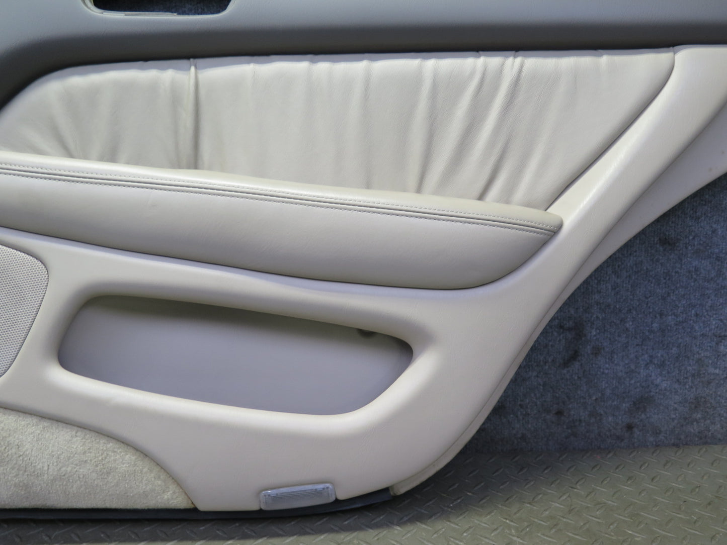 98-00 Lexus UCF20L LS400 Set of 2 Rear Door Interior Trim Cover Panel Ivory OEM