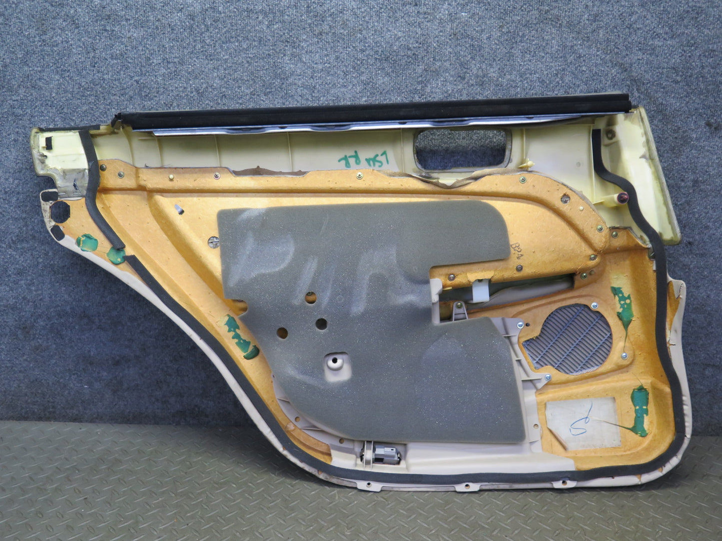 98-00 Lexus UCF20L LS400 Set of 2 Rear Door Interior Trim Cover Panel Ivory OEM