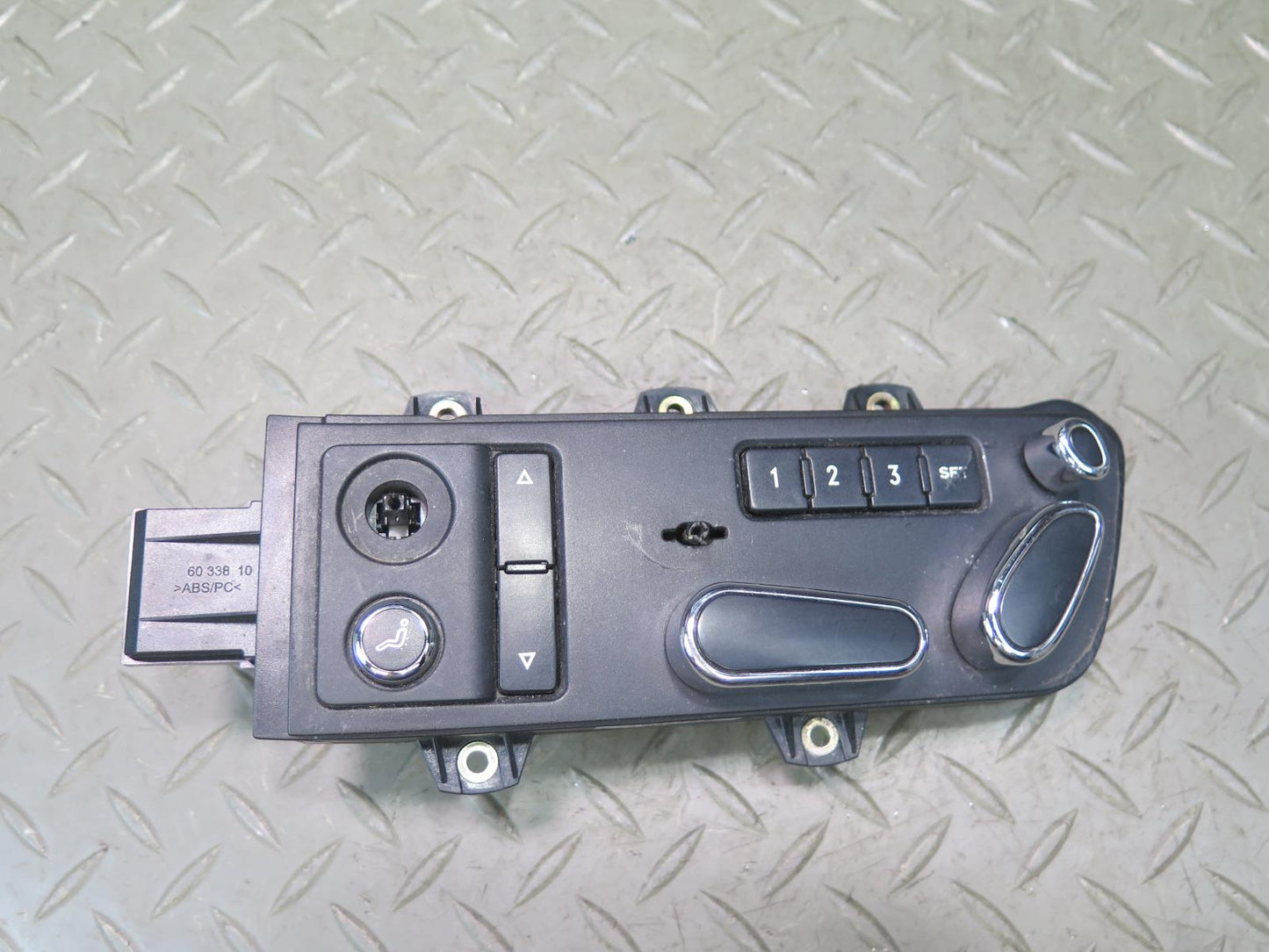 2006-2012 Bentley Flying Spur Front Left Side Seat Adjust Control Switch
