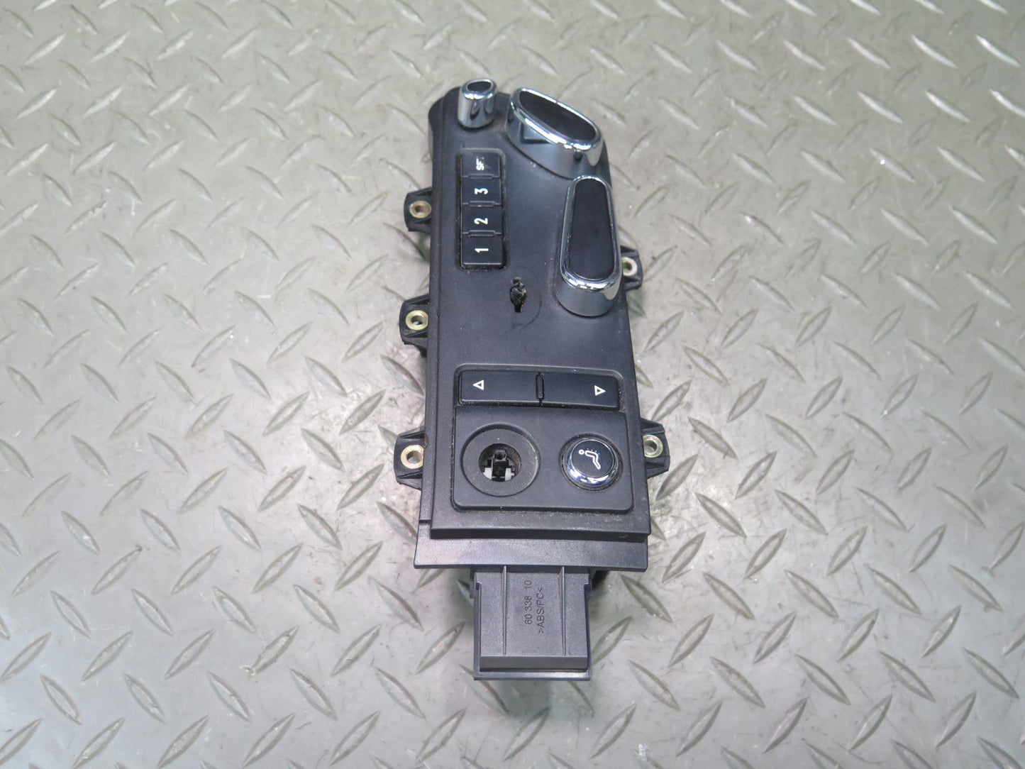 2006-2012 Bentley Flying Spur Front Left Side Seat Adjust Control Switch