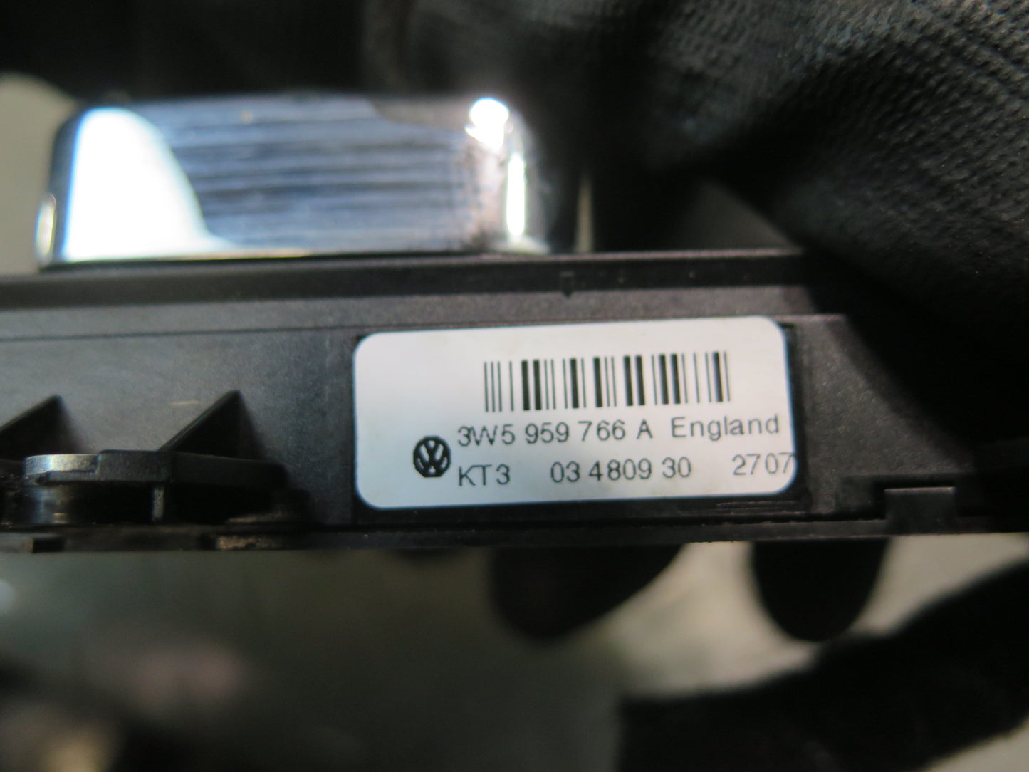 2006-2012 Bentley Flying Spur Front Right Side Seat Adjust Control Switch