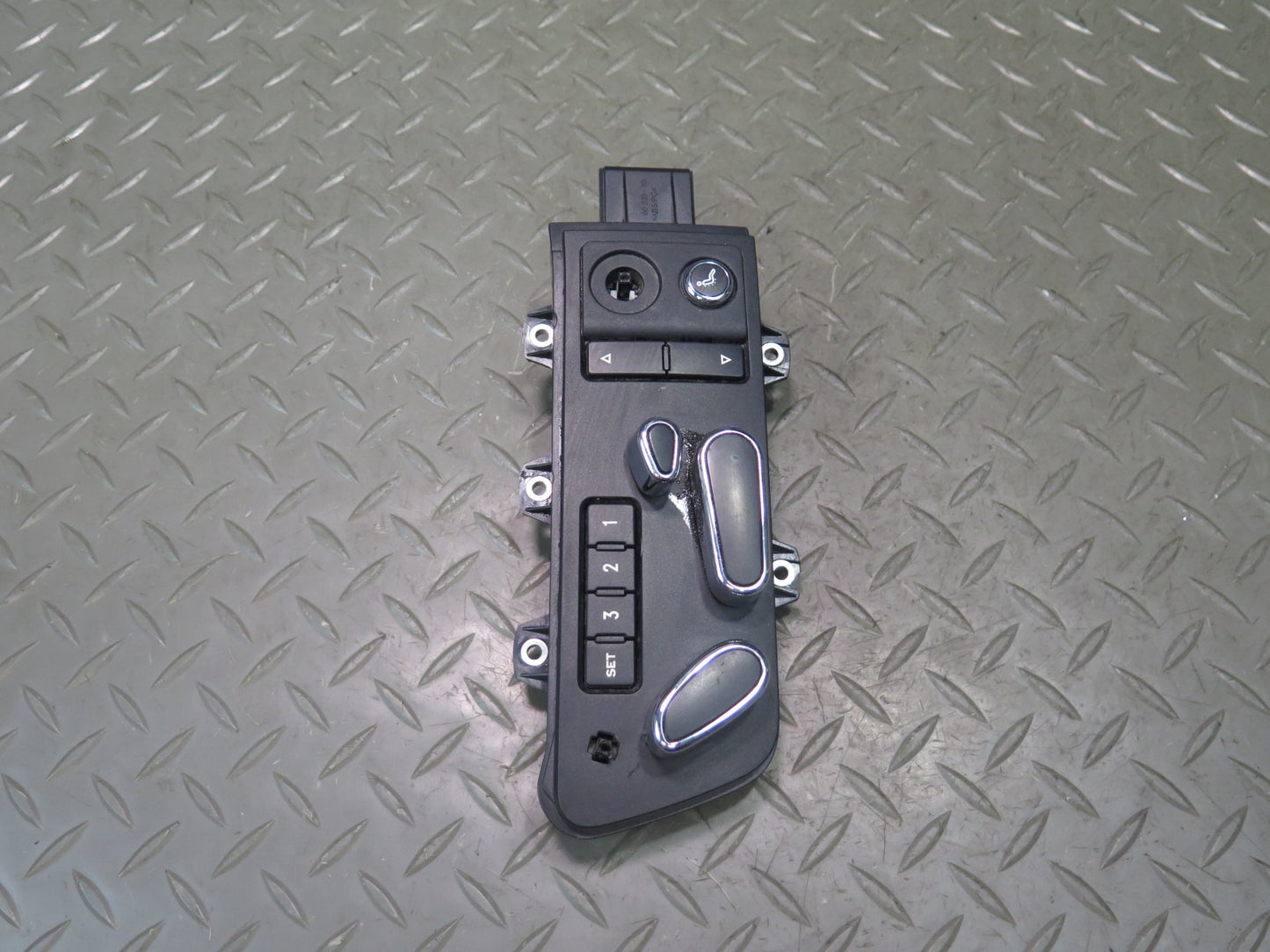 2006-2012 Bentley Flying Spur Front Right Side Seat Adjust Control Switch