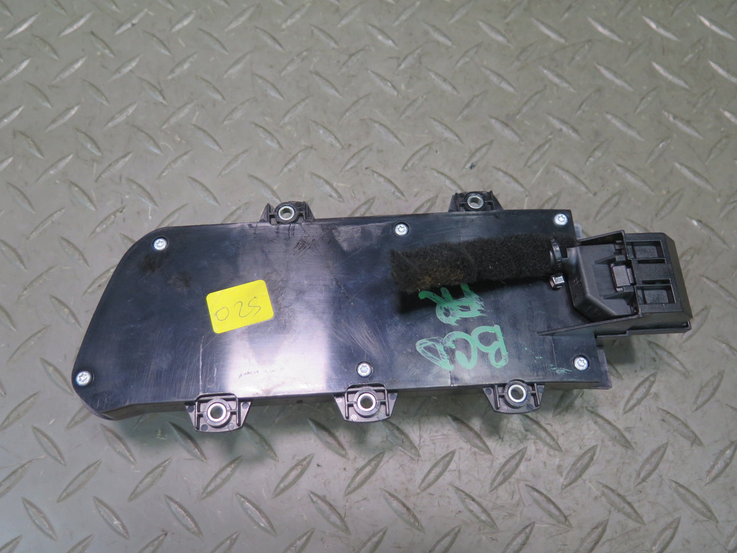 2006-2012 Bentley Flying Spur Front Right Side Seat Adjust Control Switch