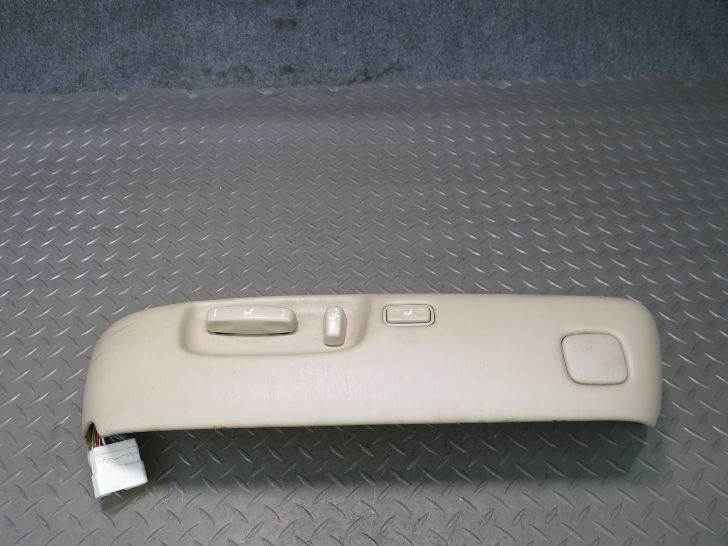 98-00 Lexus UCF20L LS400 Front Left Seat Adjust Trim Cover  w Switch Ivory OEM