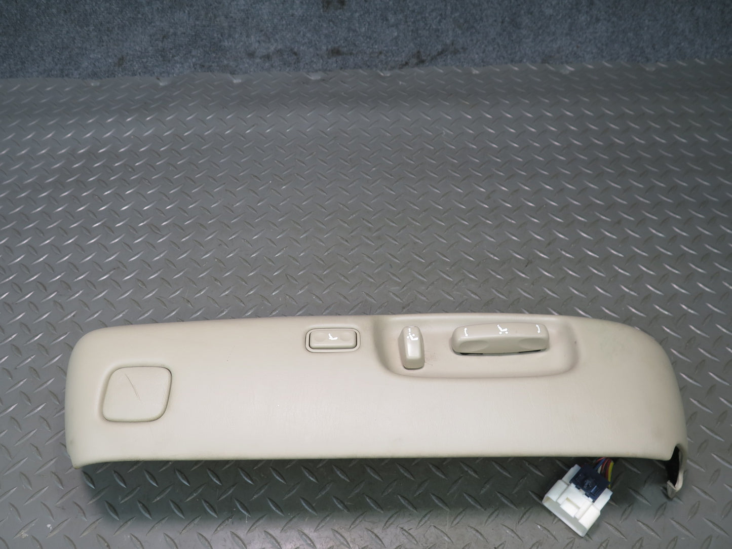 98-00 Lexus UCF20L LS400 Front Right Seat Adjust Trim Cover  w Switch Ivory OEM