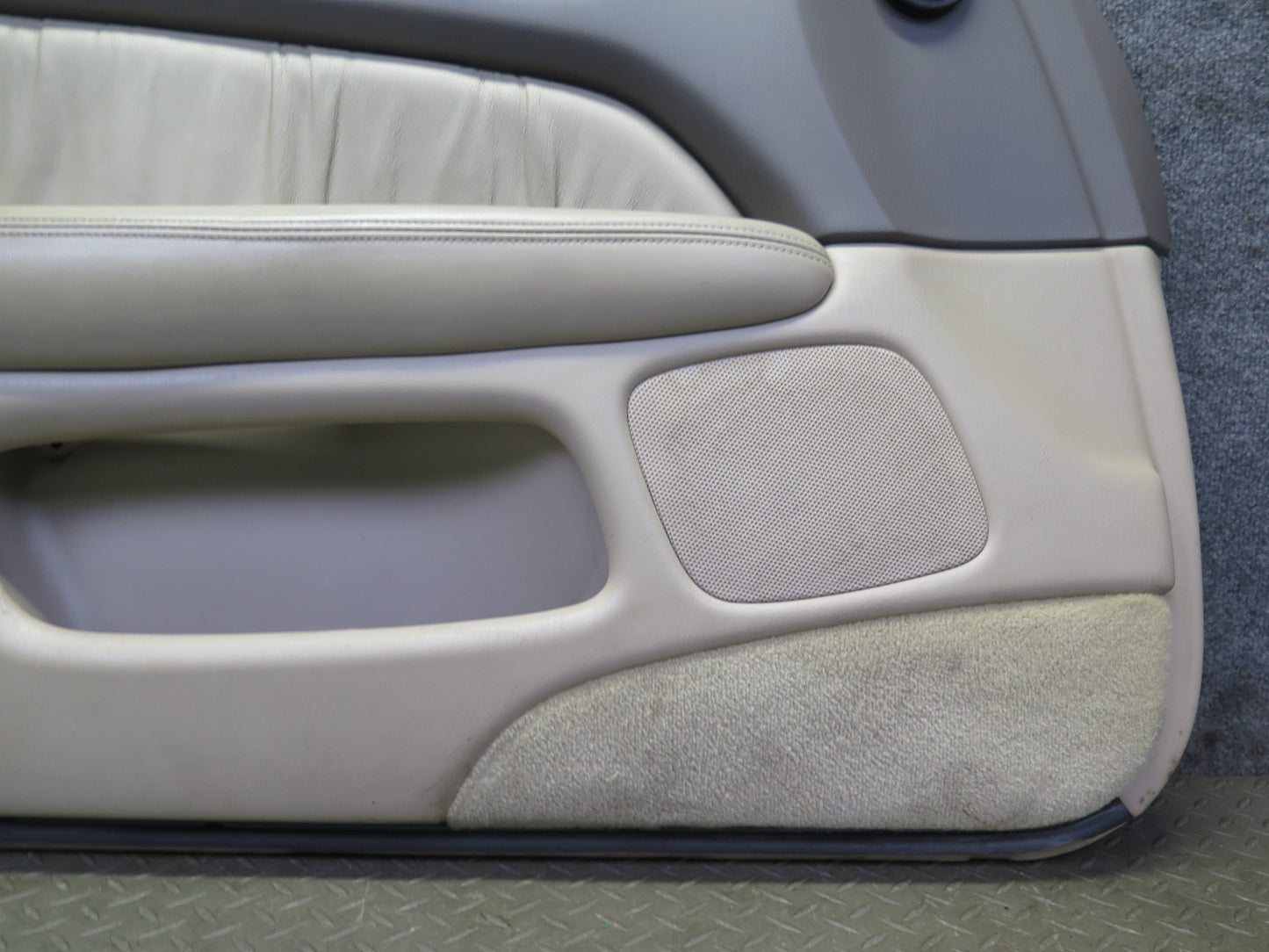 98-00 Lexus UCF20L LS400 Set of 2 Front Door Interior Trim Cover Panel Ivory OEM