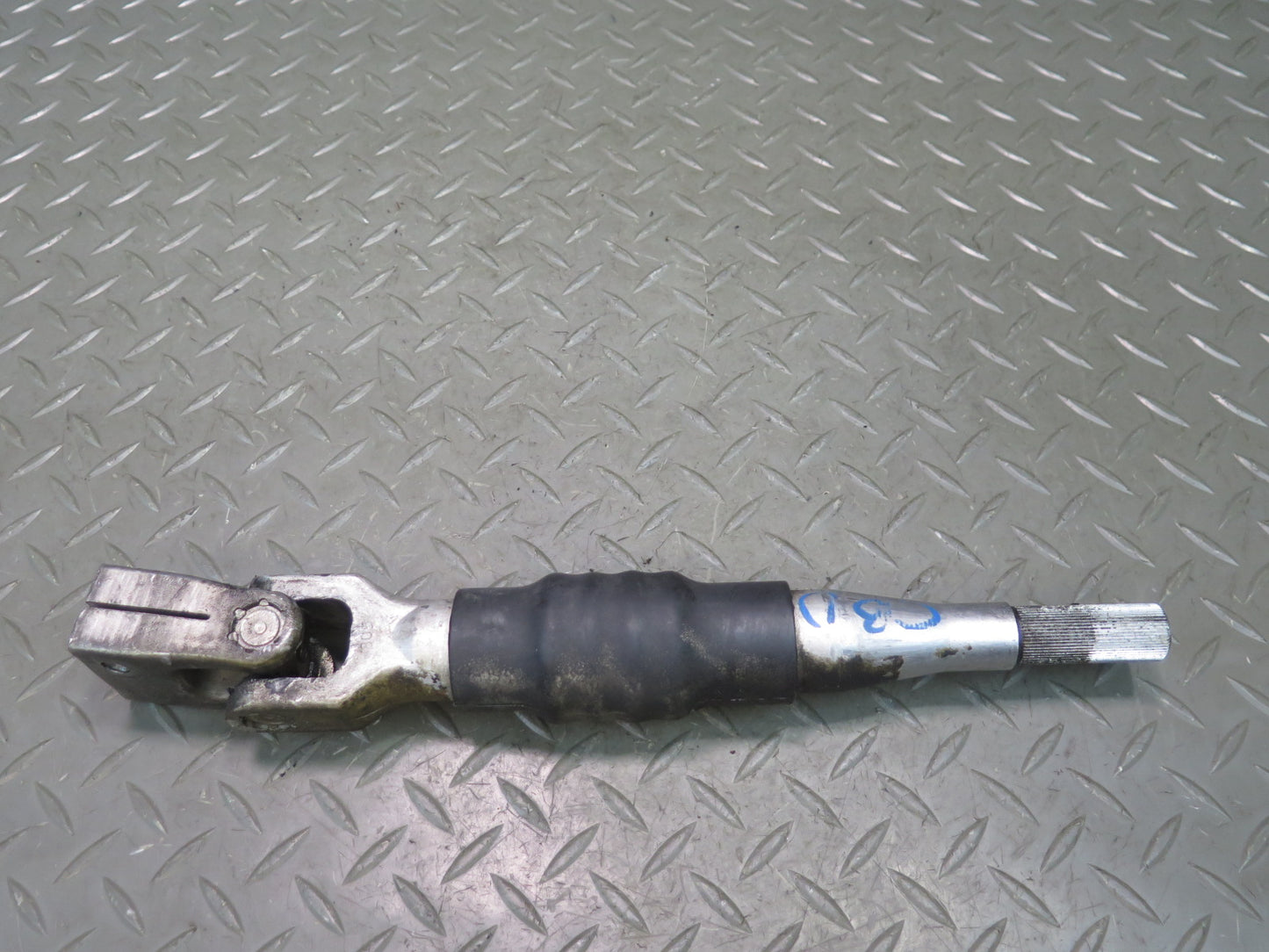 95-99 BMW E36 328ci 318ti Steering Column Lower U Joint Shaft OEM