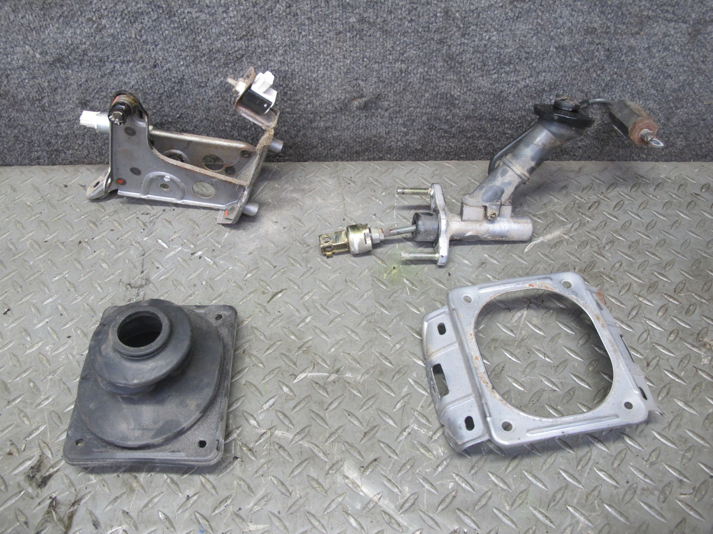 02-05 Lexus IS300 Sedan W55 Manual Transmission Drive Shaft Clutch Swap KIT Set