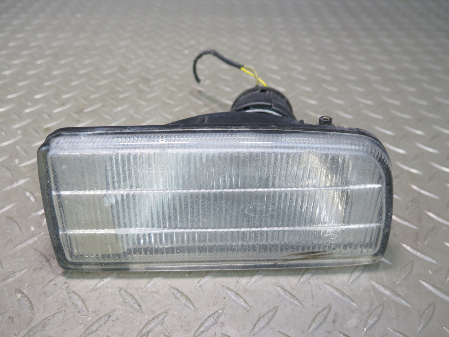 96-99 BMW E36 328iC Set of 2 Front Left & Right Fog Light Lamp OEM