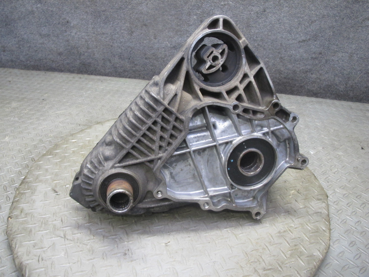 2014-2018 BMW F15 X5 N55 AWD Transfer Case Box w Motor