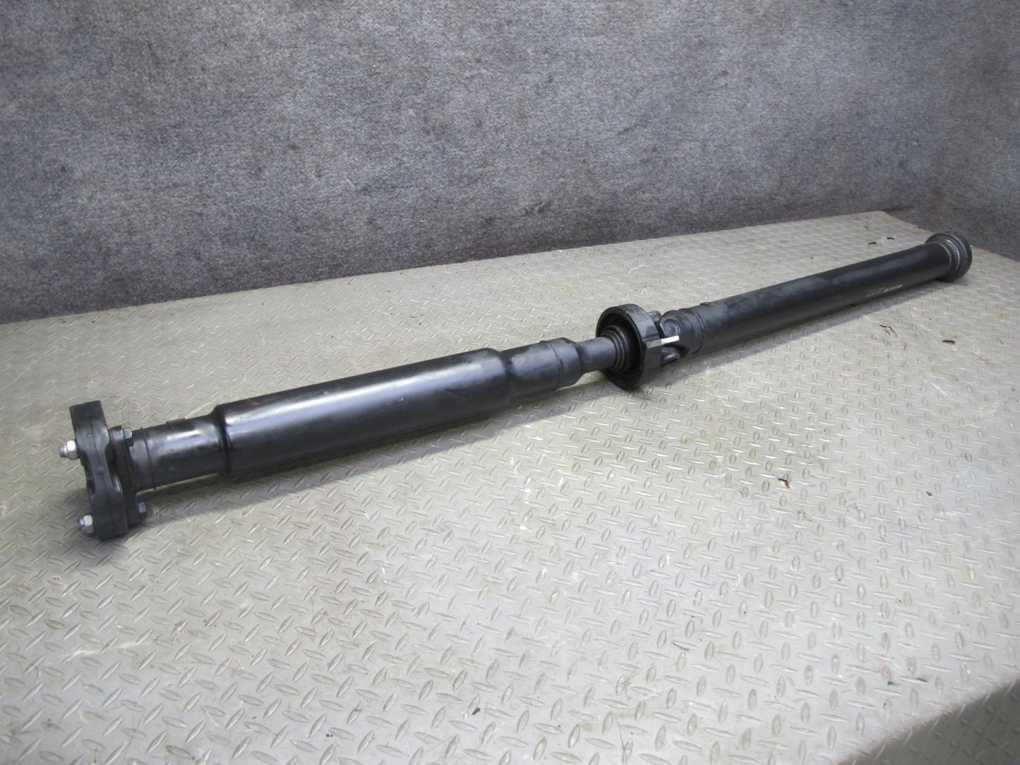 2014-2018 BMW F15 X5 3.0L N55 N57 AWD Rear Driveshaft Drive Shaft 7589128 OEM