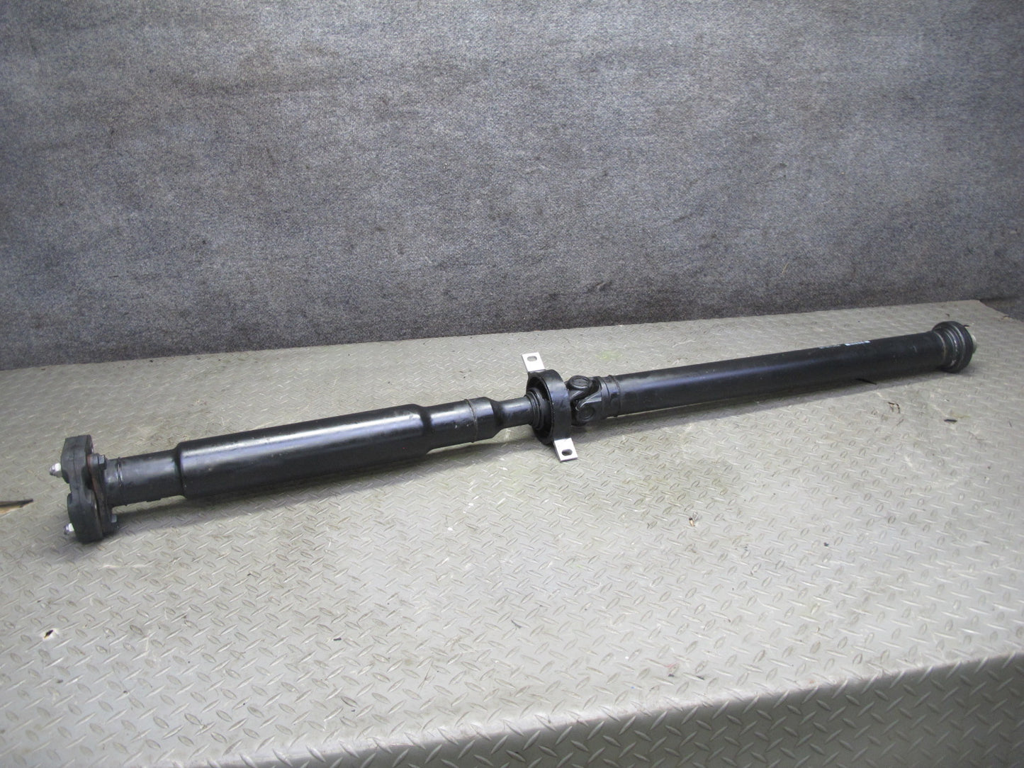 2014-2018 BMW F15 X5 3.0L N55 N57 AWD Rear Driveshaft Drive Shaft 7589128 OEM